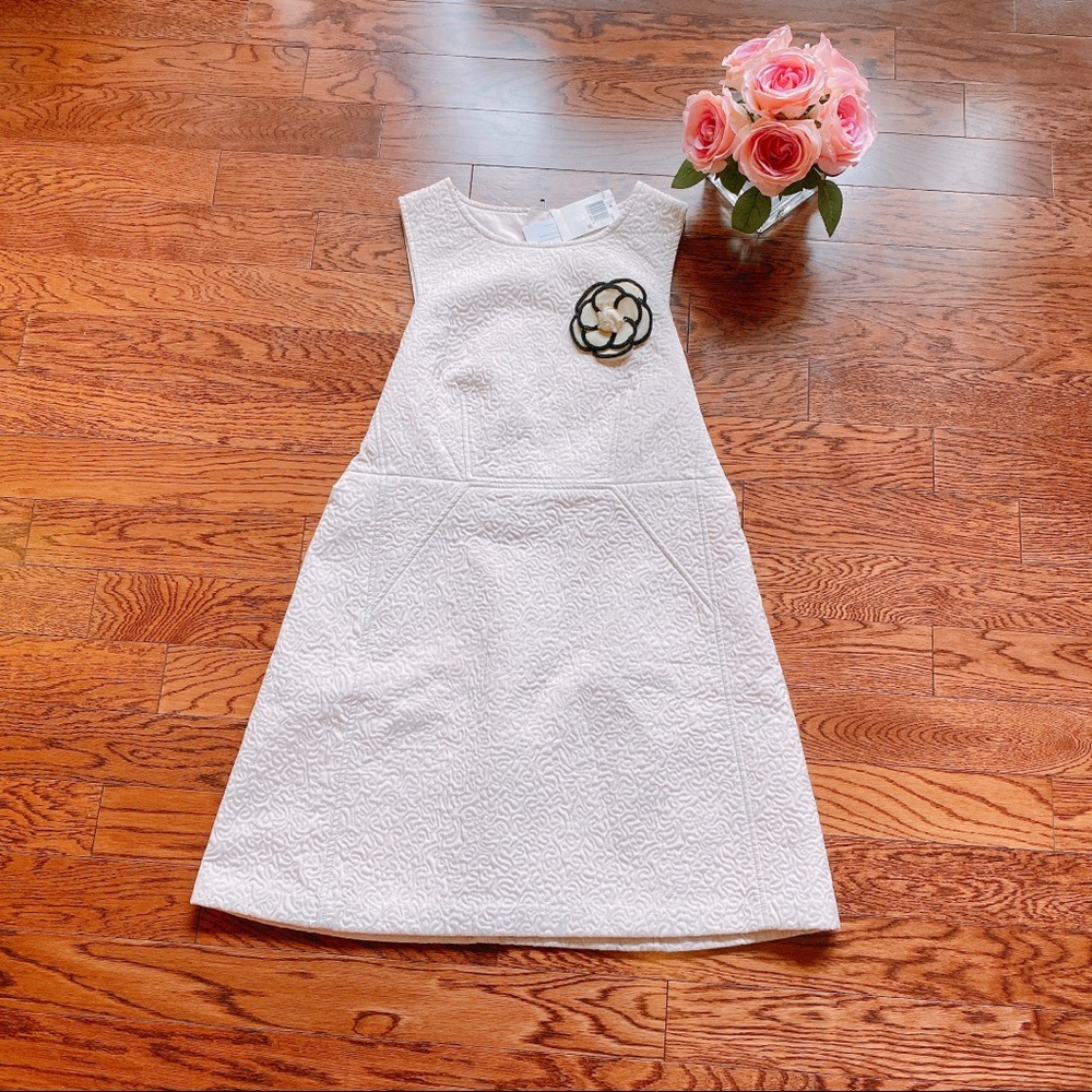 DR14 French Connection Off-white Dress